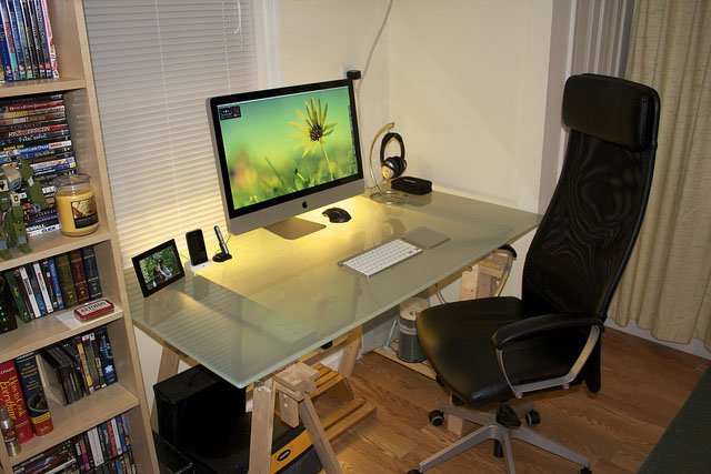 25个SOHO一族超棒的工作台欣赏